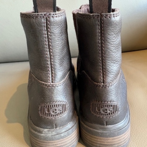 UGG Australia sz US 10 (UK 8, EU 41) Women's premium leather Chelsea boots brown - Picture 6 of 16